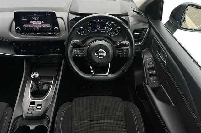 Nissan Qashqai 1.3 DIG-T MH ACENTA PREMIUM 5DR