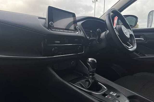 Nissan Qashqai 1.3 DIG-T MH ACENTA PREMIUM 5DR