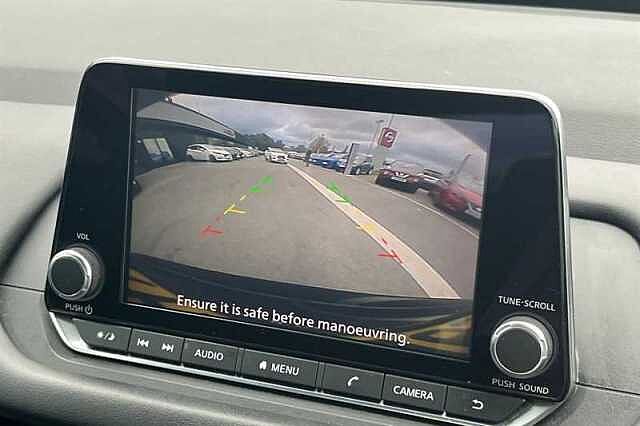 Nissan Qashqai 1.3 DIG-T MH ACENTA PREMIUM 5DR