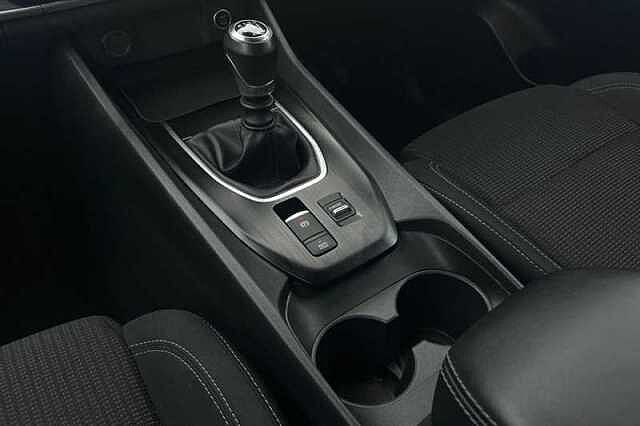 Nissan Qashqai 1.3 DIG-T MH ACENTA PREMIUM 5DR