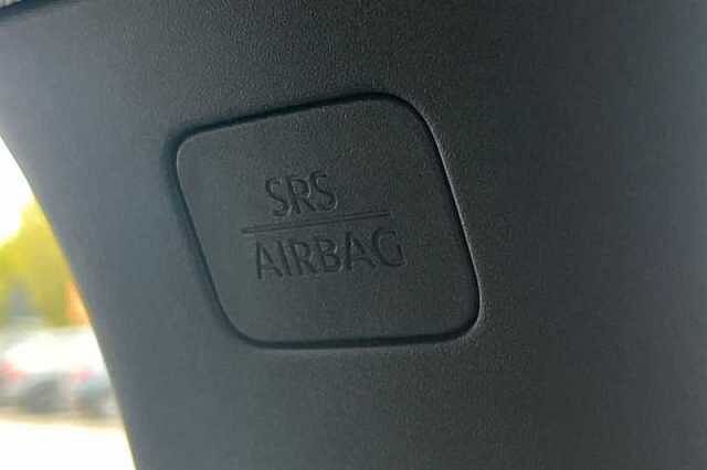 Nissan Qashqai 1.3 DIG-T MH ACENTA PREMIUM 5DR