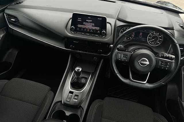 Nissan Qashqai 1.3 DIG-T MH ACENTA PREMIUM 5DR