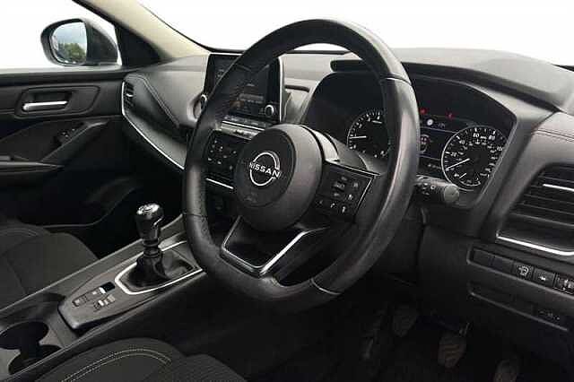 Nissan Qashqai 1.3 DIG-T MH ACENTA PREMIUM 5DR