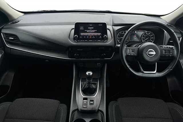 Nissan Qashqai 1.3 DIG-T MH ACENTA PREMIUM 5DR