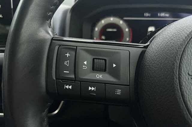 Nissan Qashqai 1.3 DIG-T MH TEKNA 5DR