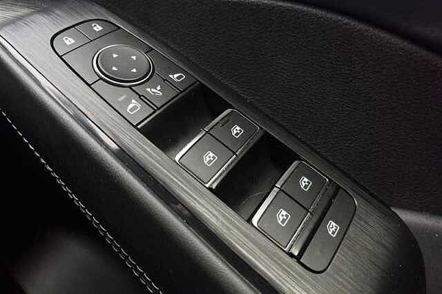 Nissan Qashqai 1.3 DIG-T MH TEKNA 5DR