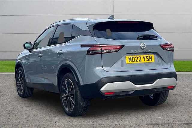 Nissan Qashqai 1.3 DIG-T MH TEKNA 5DR
