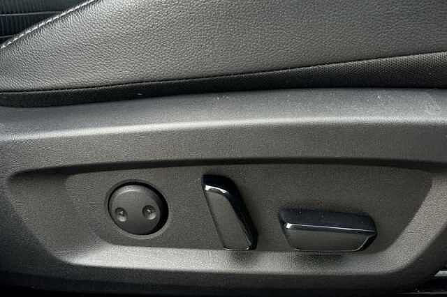 Nissan Qashqai 1.3 DIG-T MH TEKNA 5DR