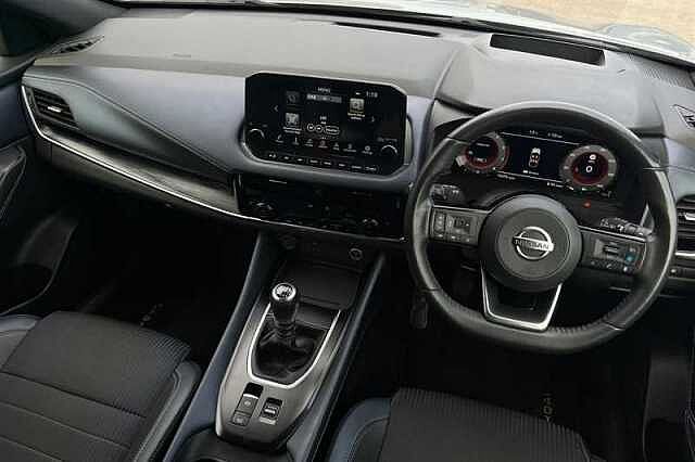 Nissan Qashqai 1.3 DIG-T MH TEKNA 5DR