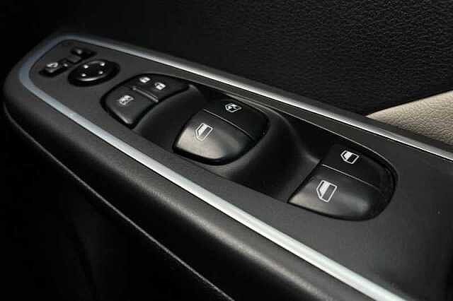 Nissan Micra 1.0 IG-T 100 TEKNA 5DR XTRONIC