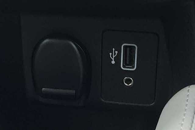 Nissan Micra 1.0 IG-T 100 TEKNA 5DR XTRONIC