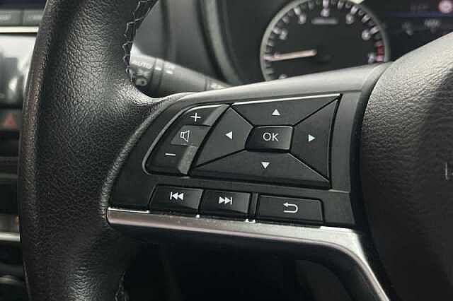 Nissan Juke 1.0 DIG-T 114 N-CONNECTA 5DR