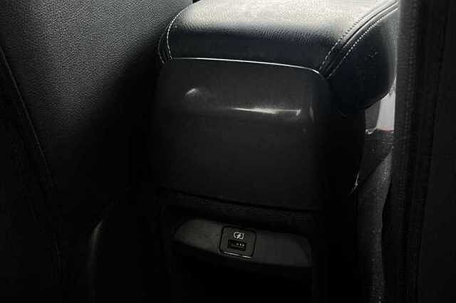 Nissan Juke 1.0 DIG-T 114 N-CONNECTA 5DR