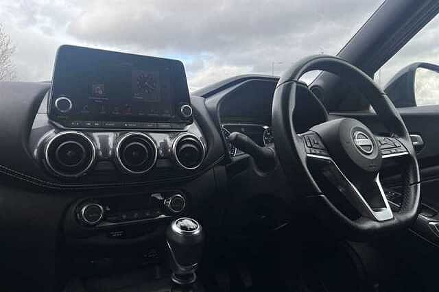 Nissan Juke 1.0 DIG-T 114 N-CONNECTA 5DR