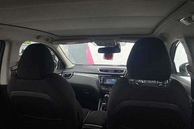 Nissan Qashqai 1.2 DIG-T N-CONNECTA 5DR
