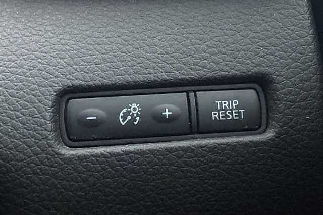 Nissan Qashqai 1.2 DIG-T N-CONNECTA 5DR