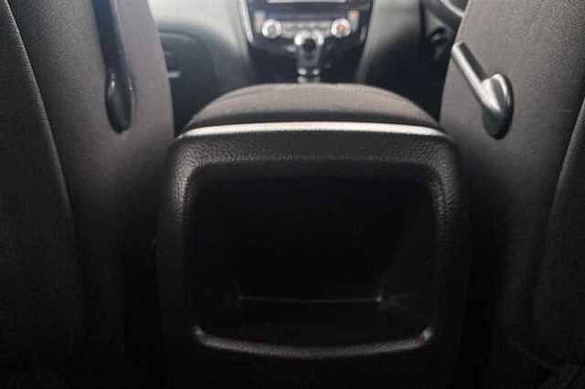 Nissan Qashqai 1.2 DIG-T N-CONNECTA 5DR