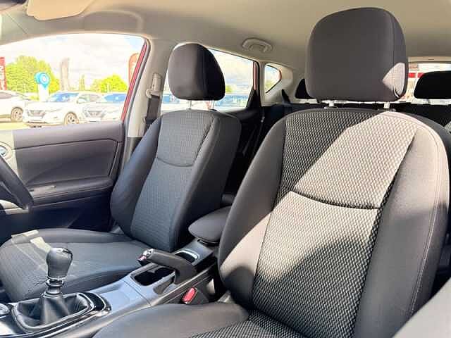 Nissan Pulsar 1.2 DIG-T ACENTA 5DR