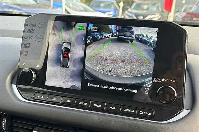 Nissan Qashqai 1.3 DIG-T MH N-CONNECTA 5DR