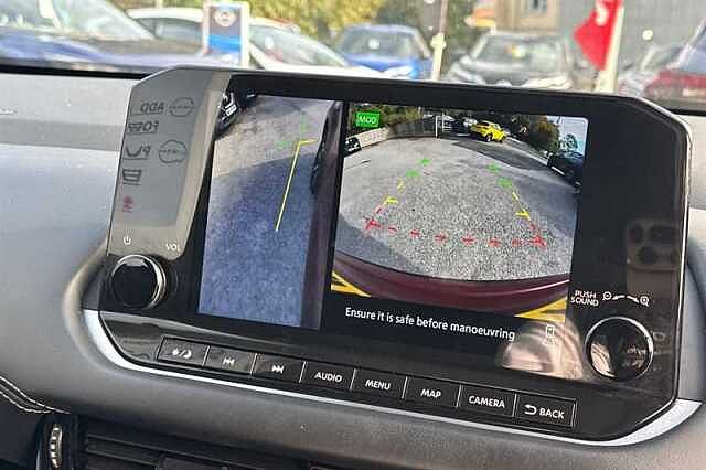 Nissan Qashqai 1.3 DIG-T MH N-CONNECTA 5DR