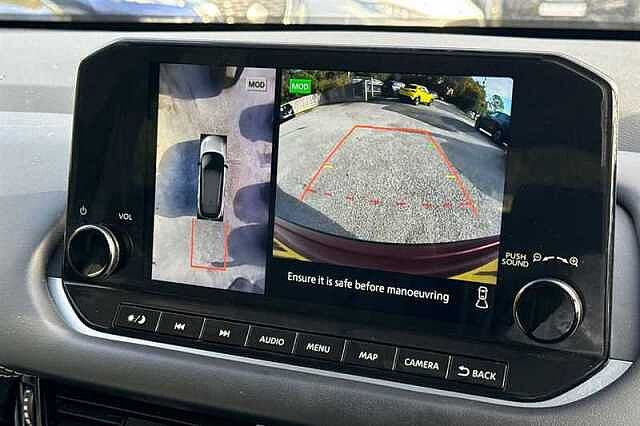 Nissan Qashqai 1.3 DIG-T MH N-CONNECTA 5DR