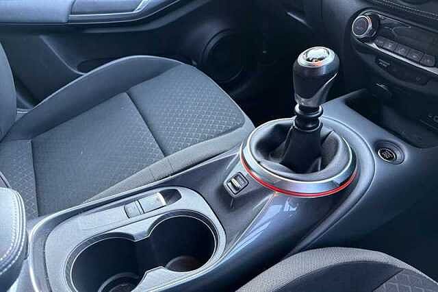 Nissan Juke 1.0 DIG-T N-CONNECTA 5DR