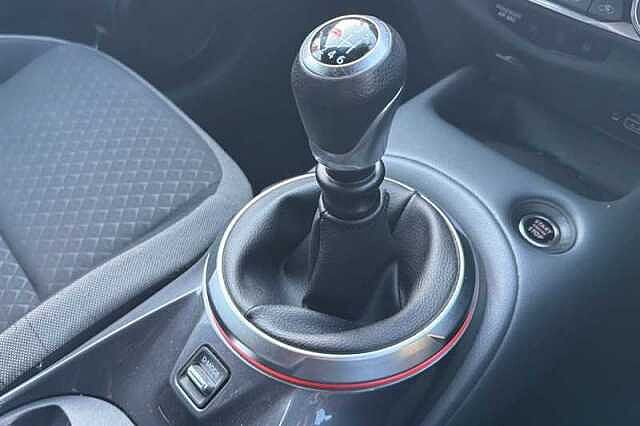 Nissan Juke 1.0 DIG-T N-CONNECTA 5DR