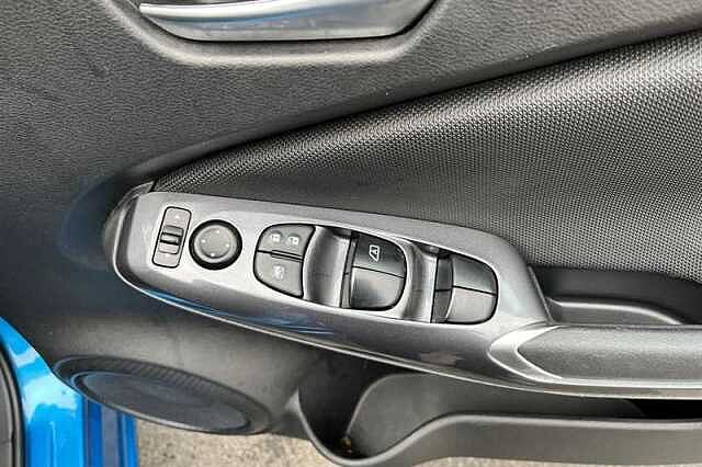 Nissan Juke 1.0 DIG-T 114 ACENTA 5DR