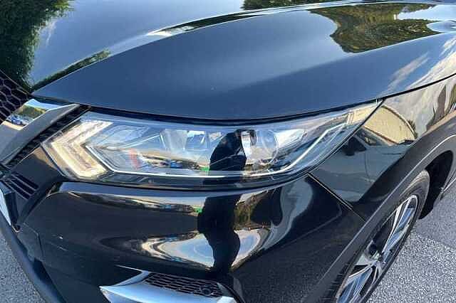Nissan Qashqai 1.2 DIG-T N-CONNECTA 5DR