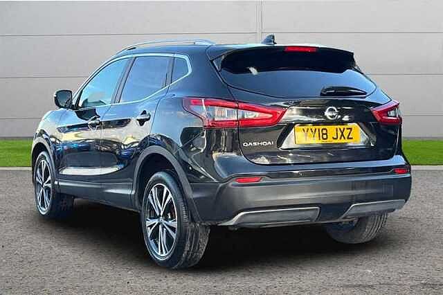 Nissan Qashqai 1.2 DIG-T N-CONNECTA 5DR