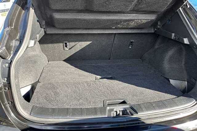 Nissan Qashqai 1.2 DIG-T N-CONNECTA 5DR