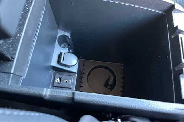 Nissan Qashqai 1.2 DIG-T N-CONNECTA 5DR