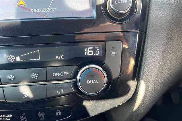 Nissan Qashqai 1.2 DIG-T N-CONNECTA 5DR