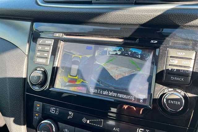 Nissan Qashqai 1.2 DIG-T N-CONNECTA 5DR