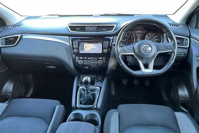 Nissan Qashqai 1.2 DIG-T N-CONNECTA 5DR