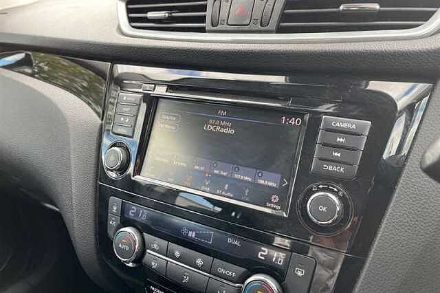 Nissan Qashqai 1.3 DIG-T ACENTA PREMIUM 5DR