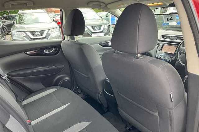 Nissan Qashqai 1.3 DIG-T ACENTA PREMIUM 5DR