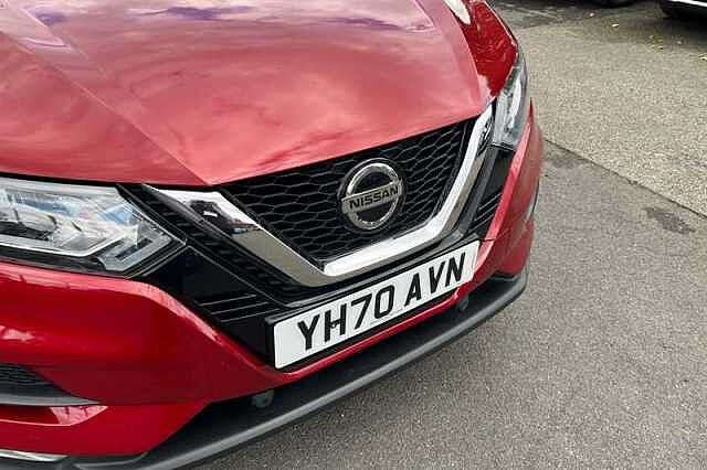 Nissan Qashqai 1.3 DIG-T ACENTA PREMIUM 5DR