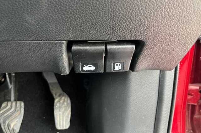 Nissan Qashqai 1.3 DIG-T ACENTA PREMIUM 5DR