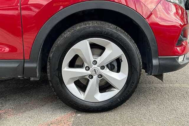 Nissan Qashqai 1.3 DIG-T ACENTA PREMIUM 5DR