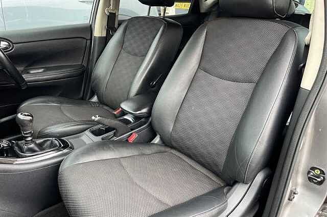 Nissan Pulsar 1.2 DIG-T N-CONNECTA 5DR