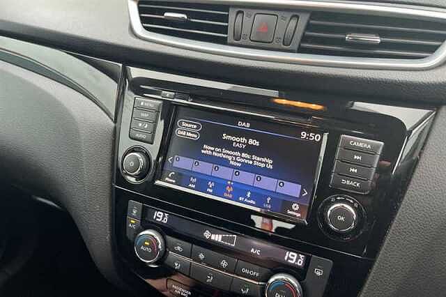 Nissan Qashqai 1.3 DIG-T ACENTA PREMIUM 5DR