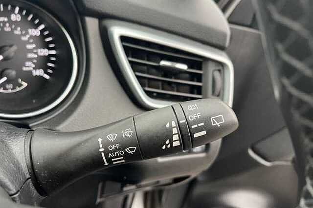 Nissan Qashqai 1.3 DIG-T ACENTA PREMIUM 5DR