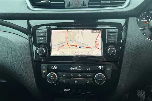 Nissan Qashqai 1.3 DIG-T ACENTA PREMIUM 5DR