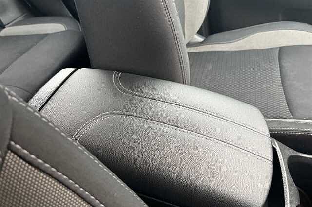 Nissan Qashqai 1.3 DIG-T ACENTA PREMIUM 5DR