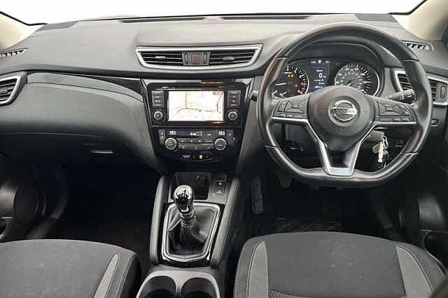 Nissan Qashqai 1.3 DIG-T ACENTA PREMIUM 5DR