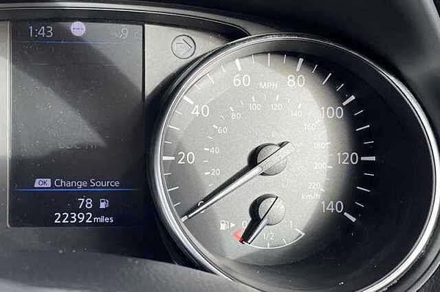 Nissan Qashqai 1.3 DIG-T ACENTA PREMIUM 5DR