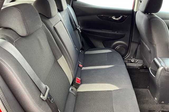 Nissan Qashqai 1.3 DIG-T ACENTA PREMIUM 5DR