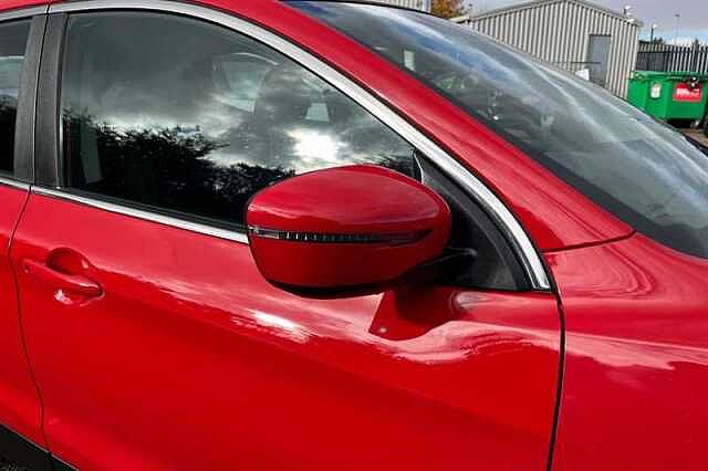 Nissan Qashqai 1.3 DIG-T ACENTA PREMIUM 5DR