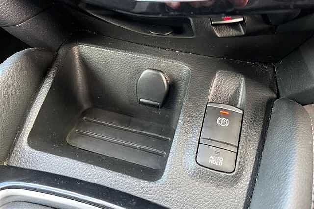 Nissan Qashqai 1.3 DIG-T ACENTA PREMIUM 5DR